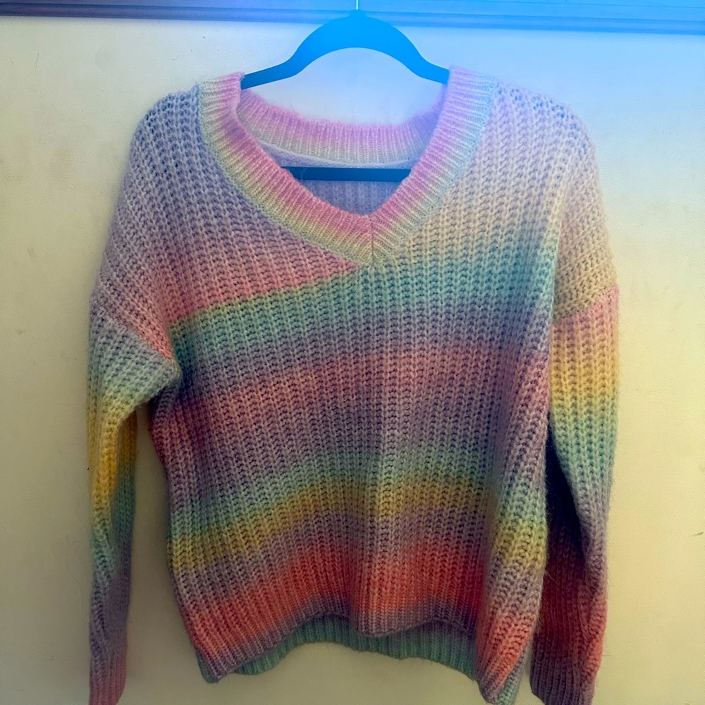 Pastel Ombré Sweater V-Neck